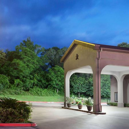 Super 8 By Wyndham Huntsville Exteriér fotografie